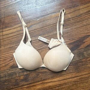 SKIMS Beige Comfort Bra
